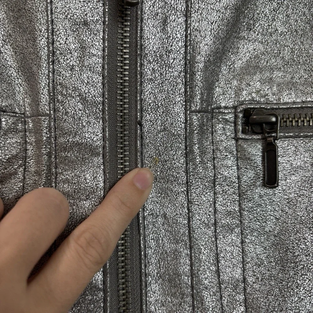 Chico's Lavish Luster Metallic Silver Leather Motorcycle‎ Jacket Sz 1 Medium Y2K